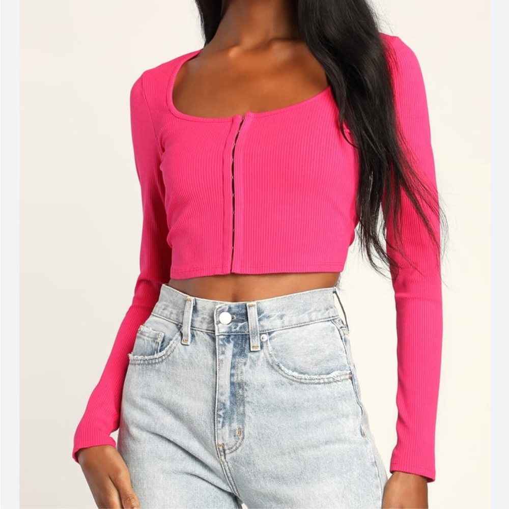 Lulu’s long sleeve pink top